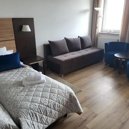 Apartament prywatny, w 4 -gwiazdkowym Hotelu Diva, balkon, 300m do morza, do dworca PKP pieszo 10 minut, darmowe WiFi w apartamencie, dodatkowo płatne - Parking, SPA, Siłownia, Squash-3
